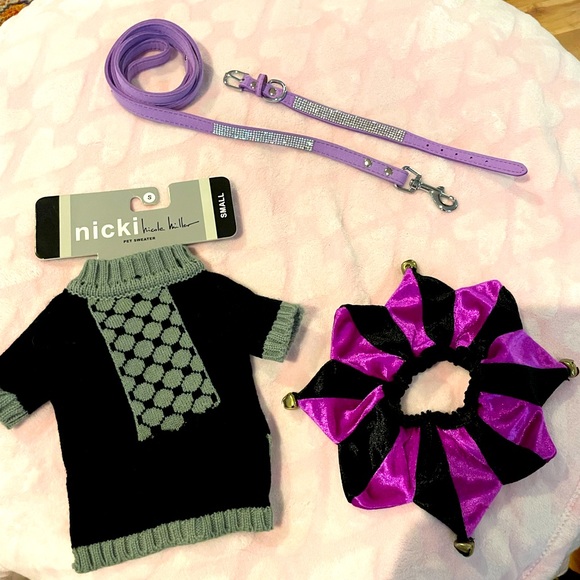 Nicole Miller Other - Perfect for Puppy 🐶 small dog Nicole Miller NWTS! Rhinestone Leash collar